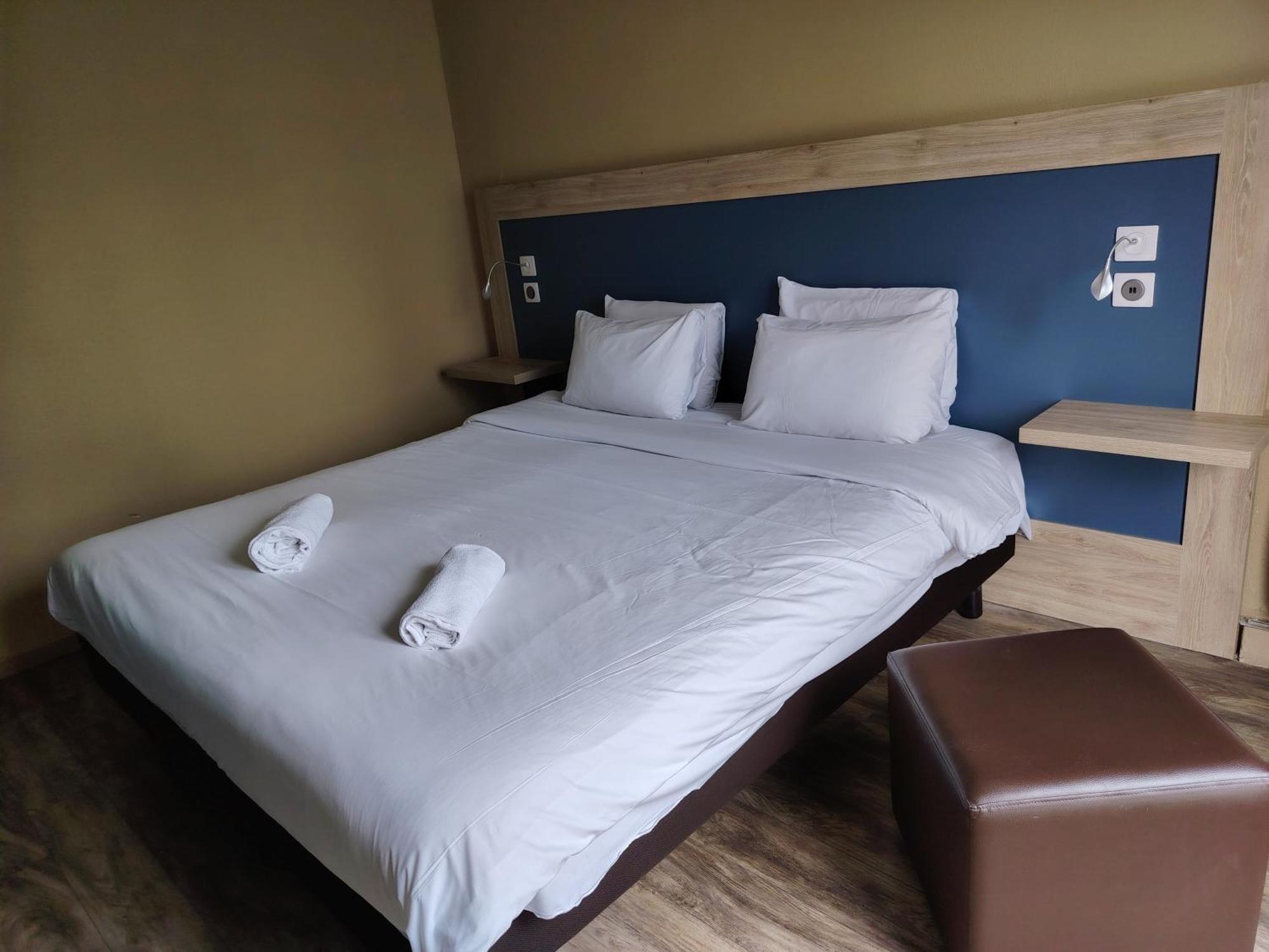 กีริอ๊าด ล็อง Hotel ภายนอก รูปภาพ